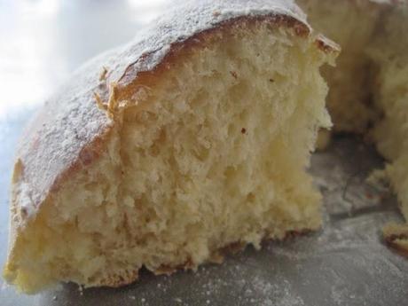 DESAFÍO AGOSTO DARING  BAKERS.  DOS OPCIONES: Kürtőskalács /Chimney cake o Ensaimadas.  Yo  Ensaimadas