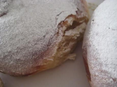 DESAFÍO AGOSTO DARING  BAKERS.  DOS OPCIONES: Kürtőskalács /Chimney cake o Ensaimadas.  Yo  Ensaimadas