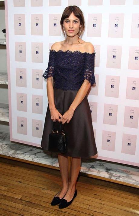 LRG Magazine - El ultimo Sex-Appeal - Escote Barco - Look  Alexa Chung