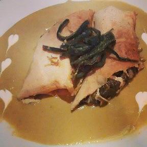 Crepa de Chile en Nogada, esta temporada en “Crêperie de la Paix” 1610800_10152630801872232_8468306065982742593_n