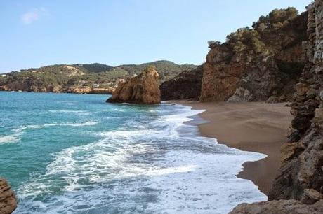 lugares con encanto playas de begur costa brava illa roja