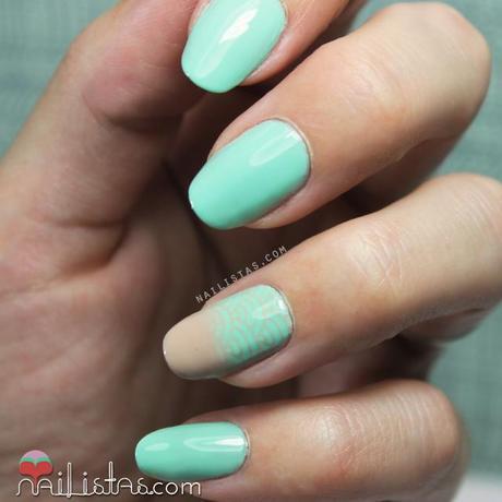 Nail art verde menta