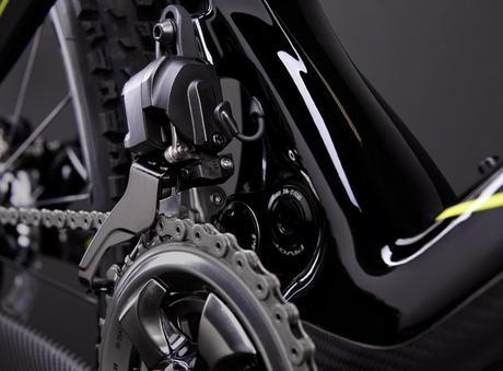 Pivot Cycles, dentro de su catálogo 2015, contara con los modelo Mach 4 Carbon y Phoenix Carbon Pivot Mach 4 Carbon 3