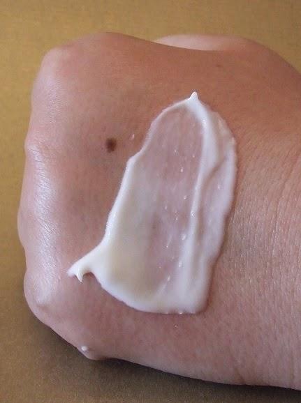 “Hydra Tanning” de COMODYNES - una piel hidratada y naturalmente bronceada