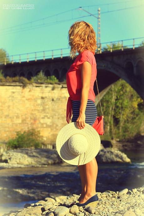 Navy + Coral