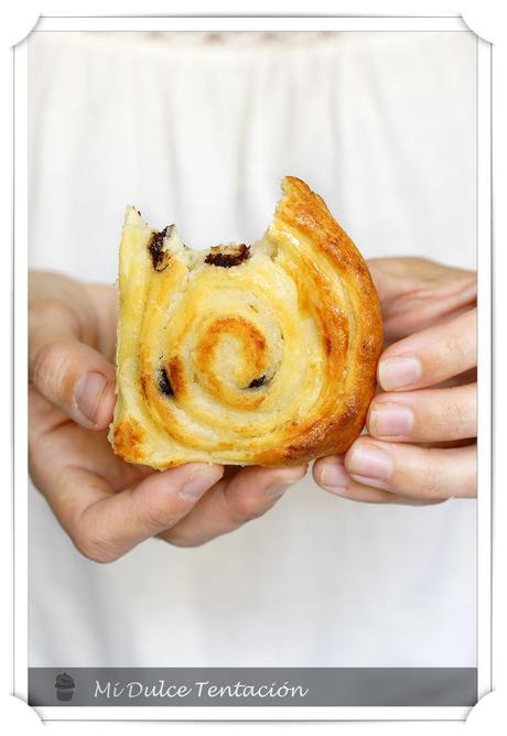 Caracolas de Crema Pastelera y Gotas de Chocolate