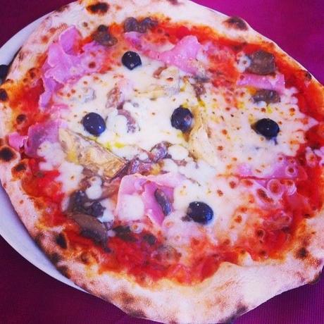 NOCHE DE PIZZA