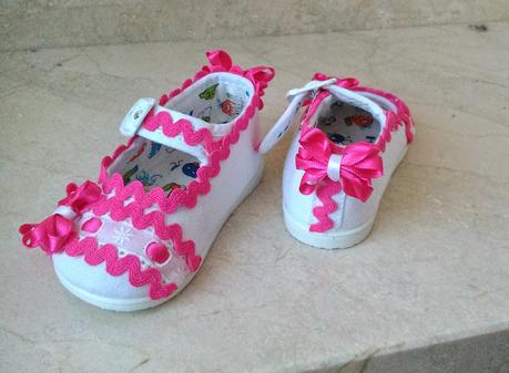 ZAPATILLAS BEBÉ DECORADAS