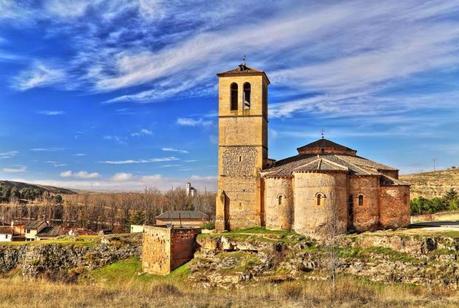 iglesia románica de la vera cruz