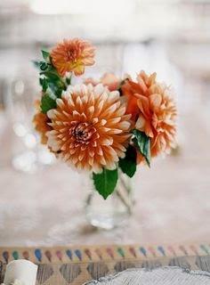 DE BATALLAS, FLORES Y DALIAS