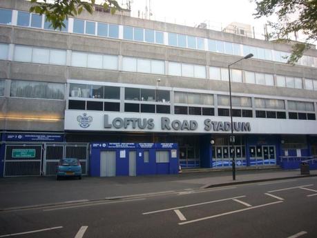 El Loftus Road es el estadio del Queens Park Rangers Londres Los templos de Londres P1080631 e1409254268426