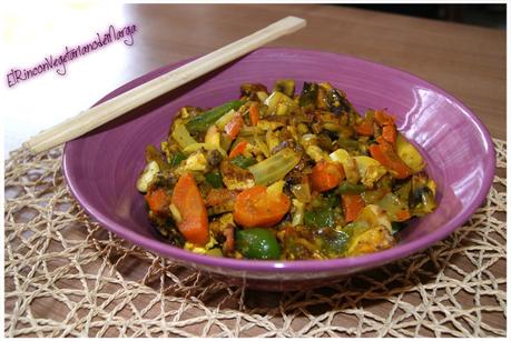 Wok de verduras y tofu al curry