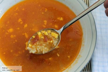 Sopa de pescado y arroz. Receta sencilla