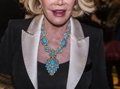 Joan Rivers encuentra coma inducido