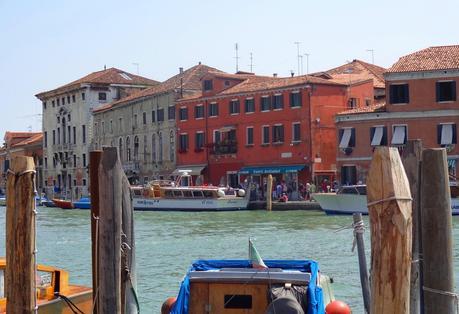 MURANO    LA     ISLA    DEL    FAMOSO   CRISTAL
