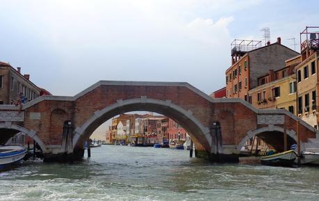 MURANO    LA     ISLA    DEL    FAMOSO   CRISTAL