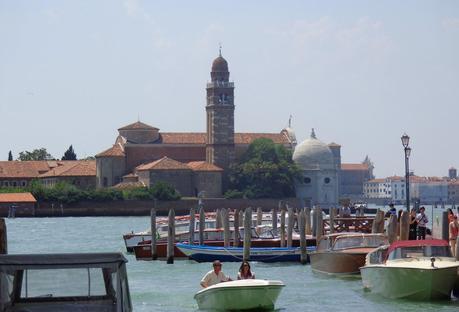 MURANO    LA     ISLA    DEL    FAMOSO   CRISTAL