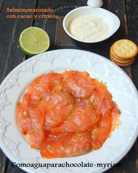SALMÓN MARINADO CON CACAO  Y CÍTRICOS.