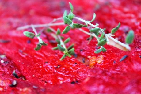 Coca de pimientos asados