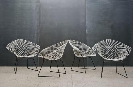 Septiembre: Diamond Chair