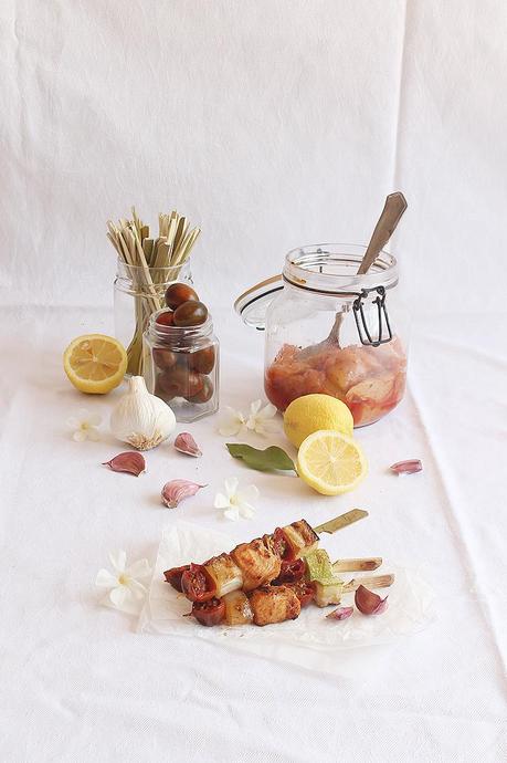 Brochetas de pollo adobado caseras