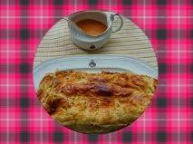 PASTEL DE PESCADILLA Y PUERROS CON GAMBAS