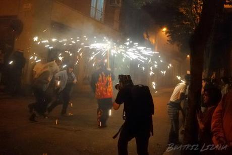 De asustarme de los cohetes, a fotografiar un correfoc Correfoc