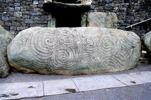 El Trisquel y el Conjuro Queimada. Joyas de Plata Online Trisquel en Newgrange - Joyas de Plata El Rincón de Mis Alhajas