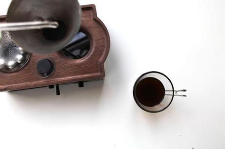 The Barisieur :: reloj despertador y máquina de café