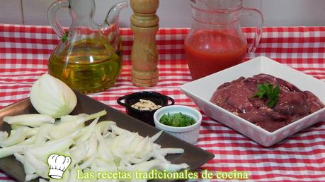Receta de higaditos de pollo con tomate y cebolla
