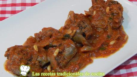 higaditos de pollo con tomate y cebolla