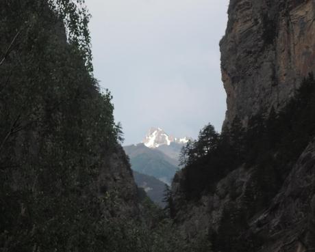 Escarpadas laderas de los Alpes.