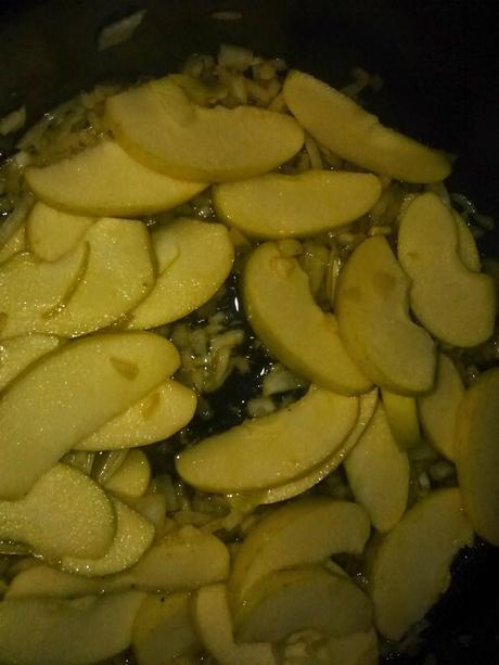 MEDALLONES DE SOLOMILLOS DE CERDO EN SALSA DE MANZANAS