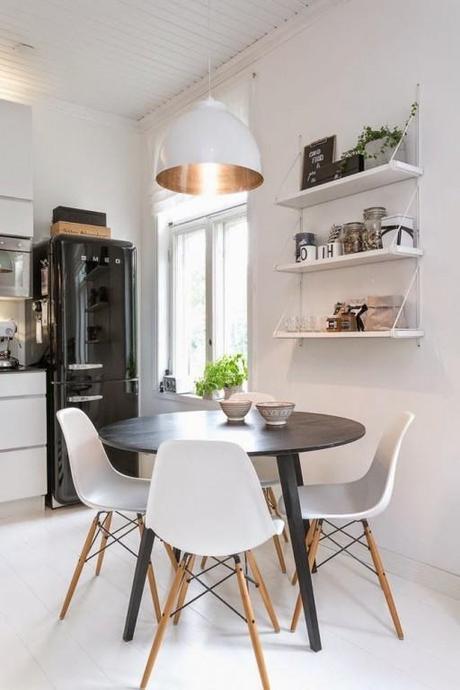 Mesa y silla cocina, Silla Eames