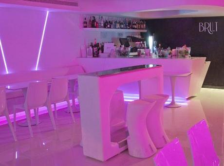 NUEVAS IMÁGENES DEL LOUNGE BAR DISEÑADO POR A-CERO EN POZUELO, MADRID