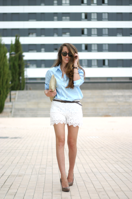 FLOWER LACE SHORTS