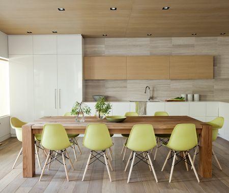 sillas-eames-en-la-cocina
