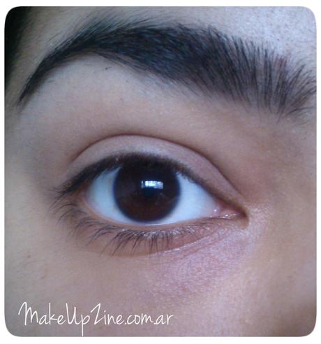 Basta de pliegues por el corrector de ojeras.