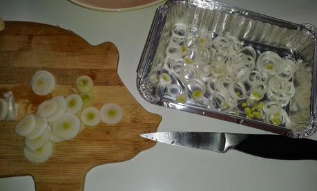 Salmón al horno con mantequilla y eneldo