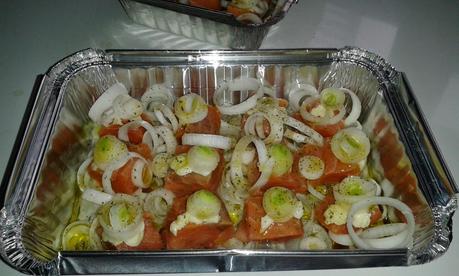Salmón al horno con mantequilla y eneldo