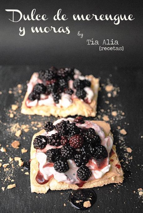  Dulce de merengue y moras