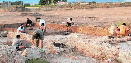 Documentan un baño árabe en el yacimiento de Los Torrejones, en Yecla (Murcia)