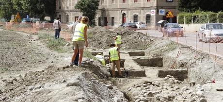 Las obras de una carretera sacan a la luz un asentamiento y necrópolis musulmana en La Zubia (Granada)