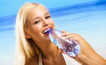 ¿CÓMO PODEMOS PROLONGAR EL BRONCEADO? Piel-hidratada-verano