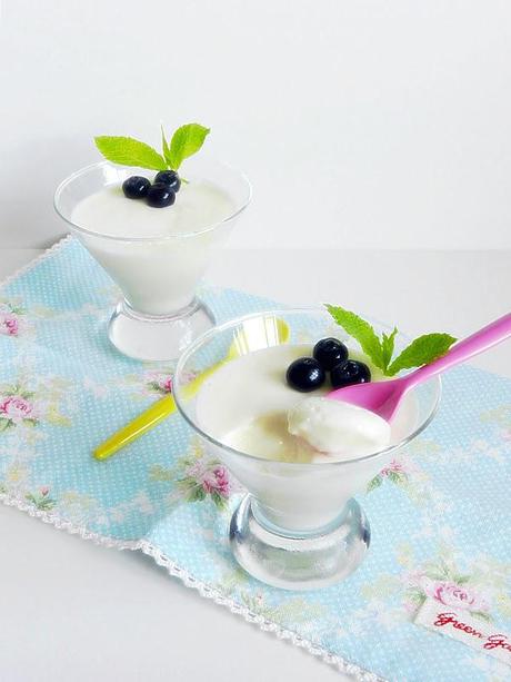 Mousse de yogur y chocolate blanco
