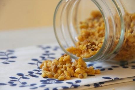 receta: piruletas de queso de cabra con datiles y cobertura de kikos