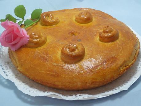 Empanada de carne y tomate