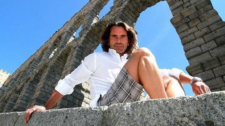 A los pies del Acueducto de Segovia