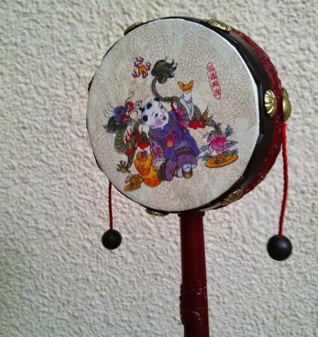 Den Den Daiko (でんでん太鼓) Un juguete tradicional japonés