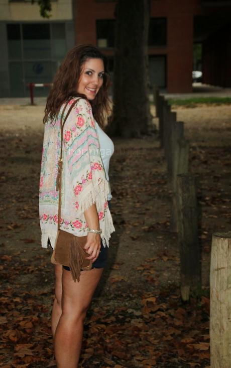 OUTFIT 48 KIMONO FLORAL.